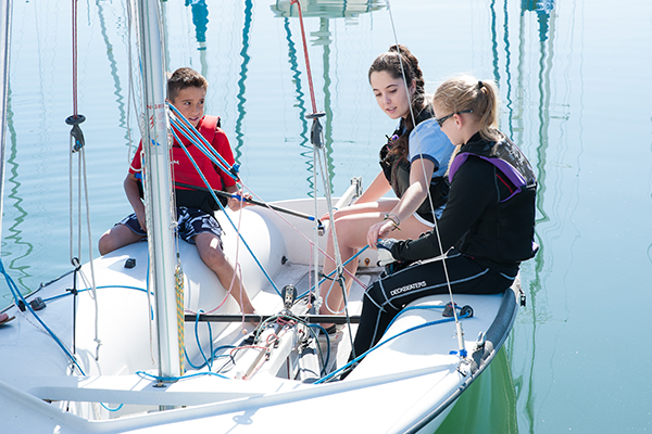 Advantages of Sail Training